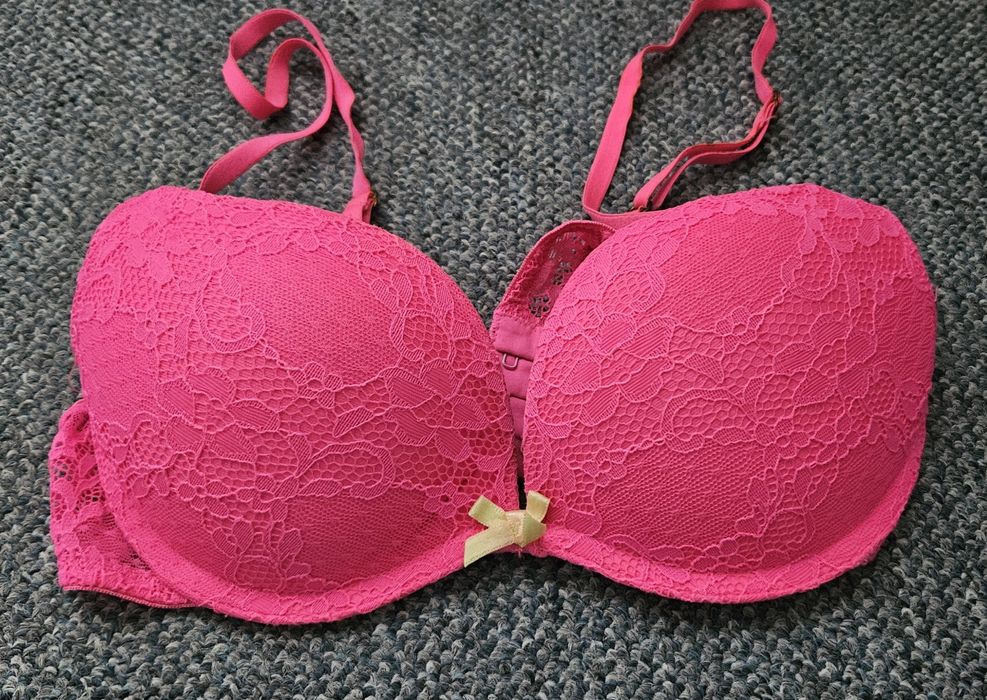 Бюстгалтер з push up