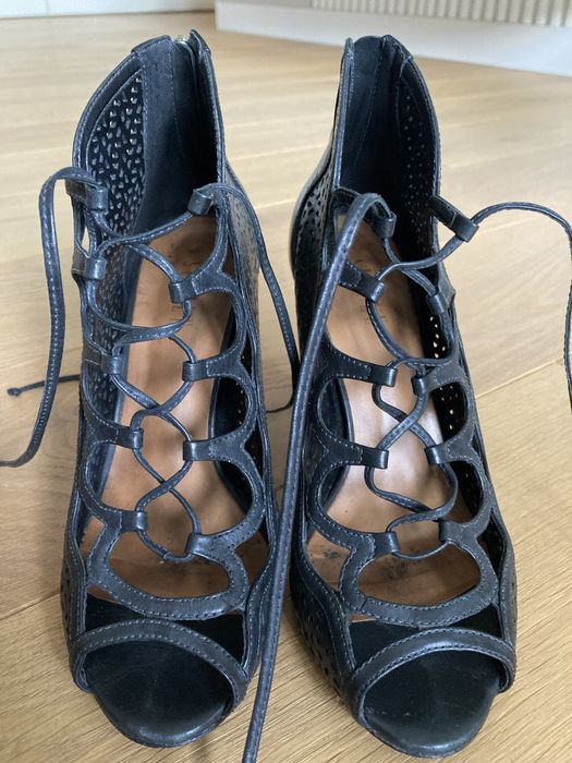 Sandaly na obcadie Sinple, rozm. 37