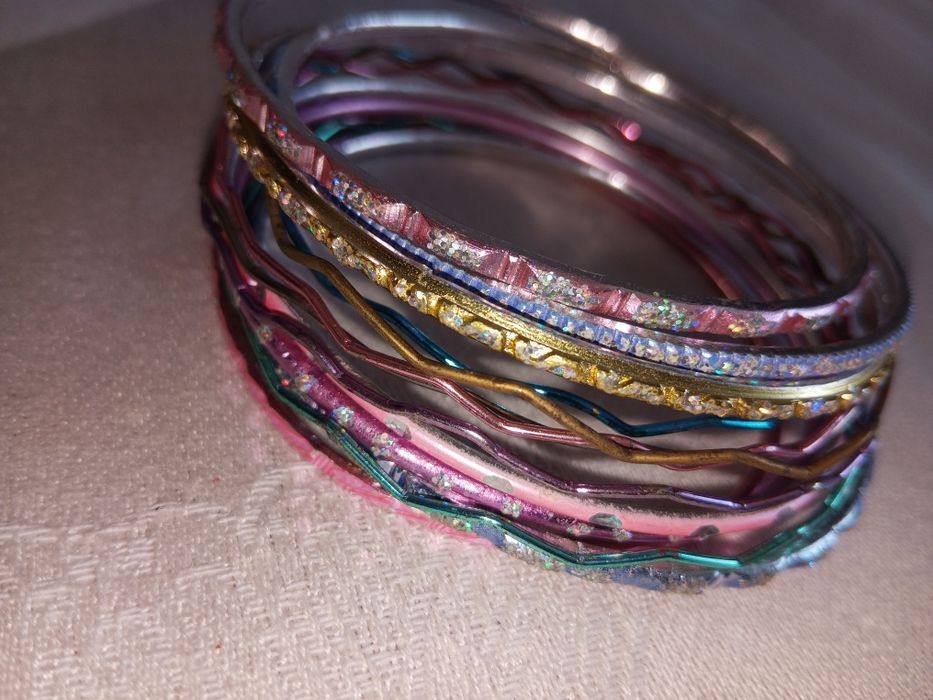 Acessórios: 2 lotes pulseiras