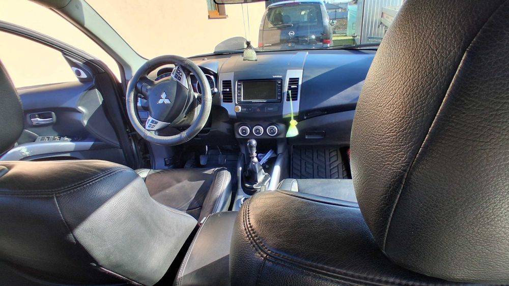 Mitsubishi Outlander 2.0 DI-D 4WD