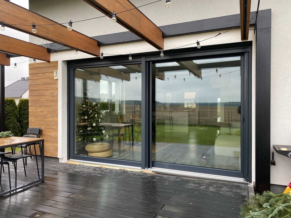 Okna, drzwi, witryny PCV. Fasady, ścianki aluminiowe. Sprzedaż/Serwis