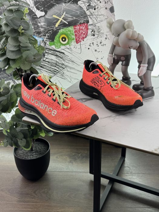Кросівки New Balance Fuelcell 44 розмір Е14492