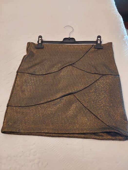 Mini-saia dourada, tamanho M