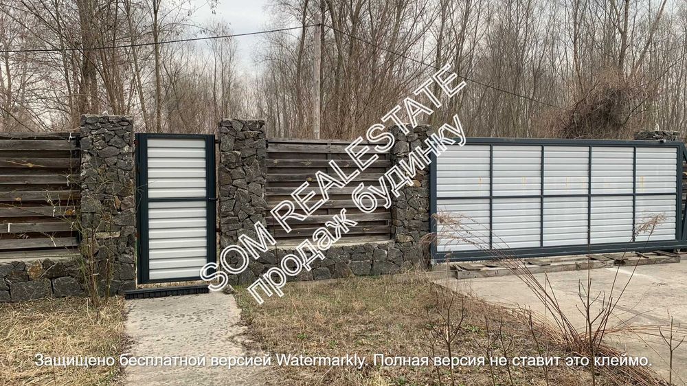 с. Романків, урочище "Голубе озеро", житловий будинок, 600 м2.