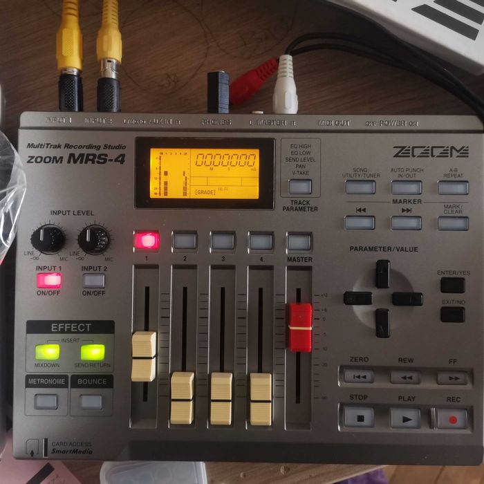 Zoom MRS 4 rejestrator multitrack nagrywarka wieloślad