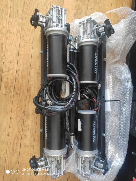 symulator lotu ,symulator rajdowy, 6 dof platforma ruchoma