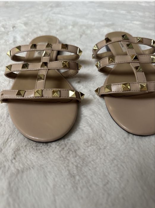 Босоніжки Valentino