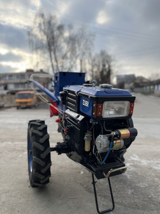 Доставка безкоштовна Мотоблок Zubr 8кс