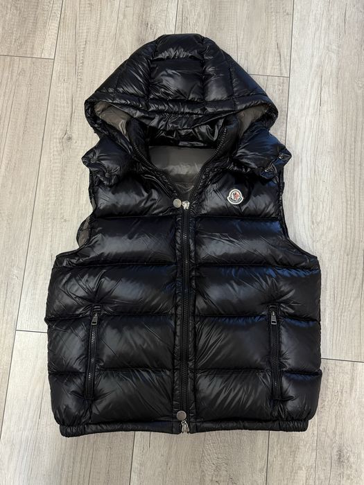 moncler vest black xl