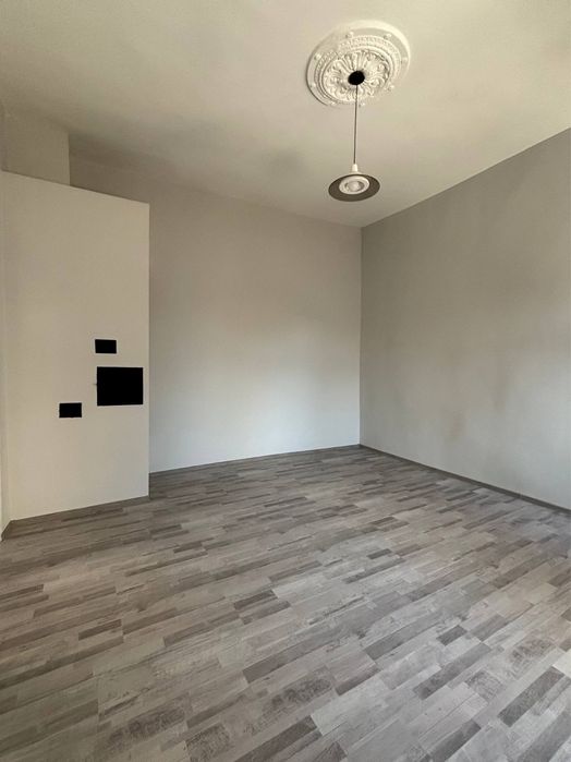 Продаж ч/б (квартира) Центр міска(паркова зона)