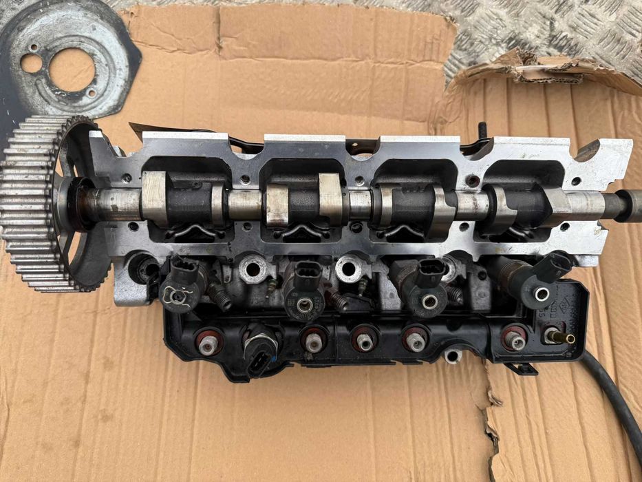 Głowica vitara 1.9ddis 1.9dci  trafic vivaro wtryski