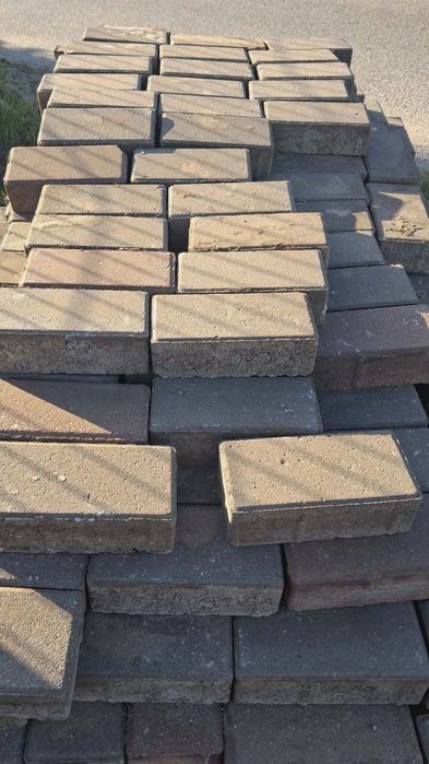 Kostka brukowa szara przemysłowa