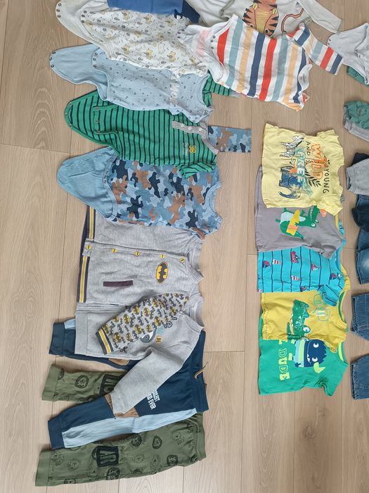 Paka ubranek 86/92 z plamkami i bez 30 sztuk