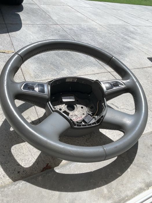 Volante A4 , A5, q5 ,q7 cinzento