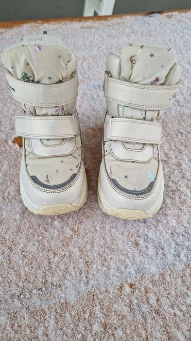 Чобітки, зимове взуття для дівчинки