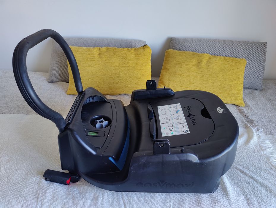 Bébécar cadeira ovo + ISOFIX