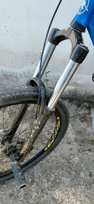 Bike de dirt/wheeling