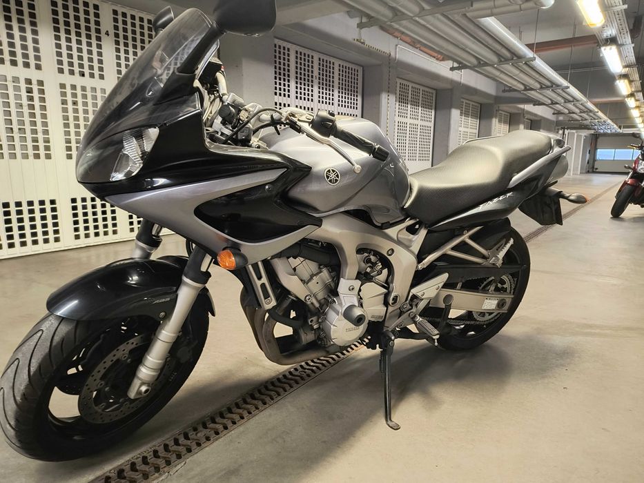 Yamaha FZ6 Fazer 600