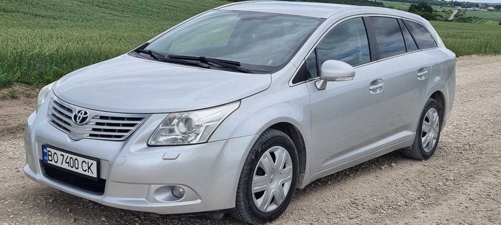 Toyota Avensis Т27 2,0 бензин/газ в доброму стані