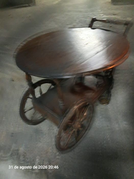 50€ Vendo Carrinho de chá antiguidade Muito bonito