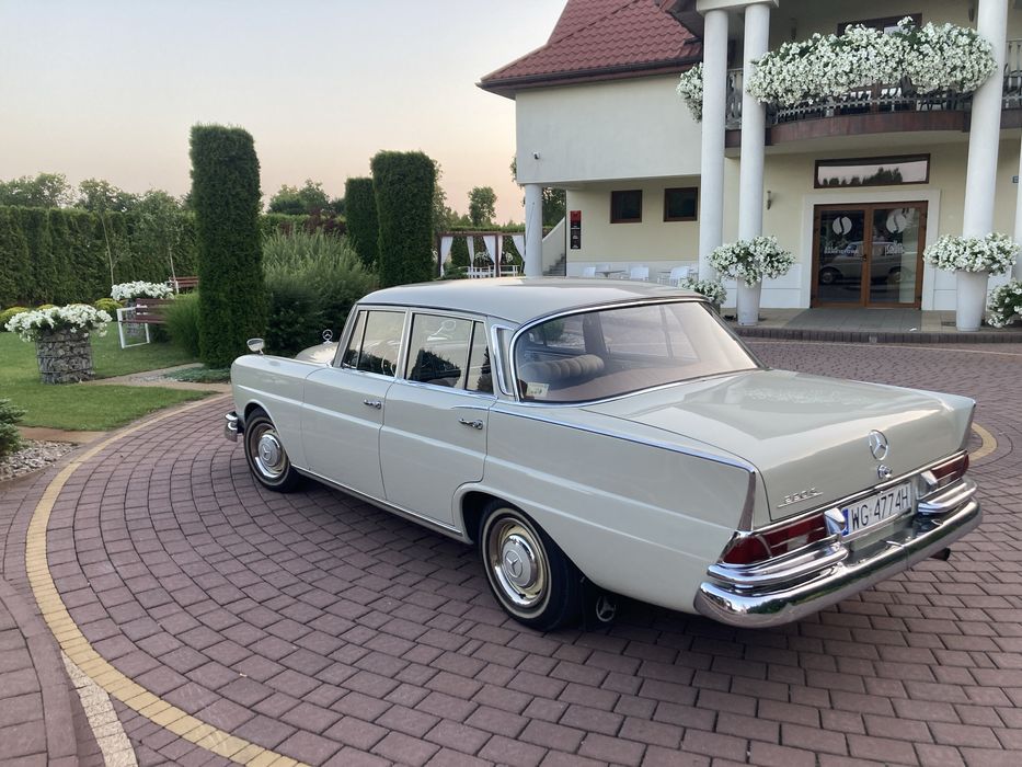 Samochod Auto do ślubu Mercedes  KLASYK