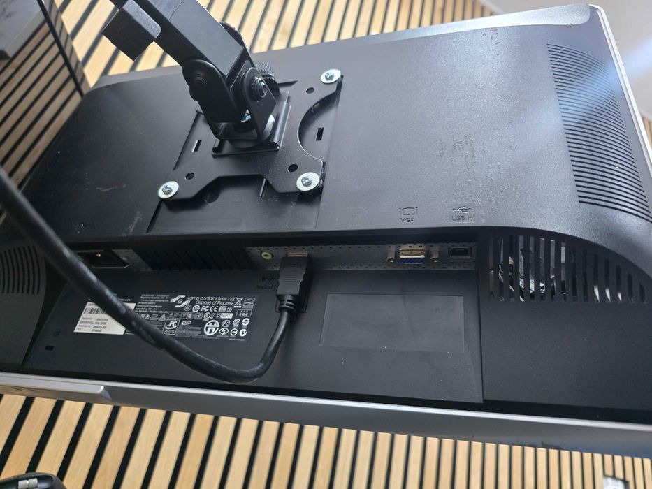Monitor HP W2207h & W2228h