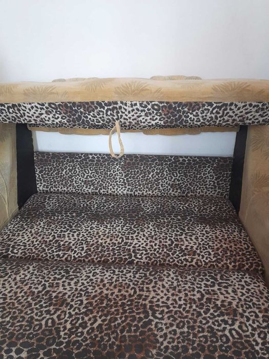 Диван раскладной, б/у.