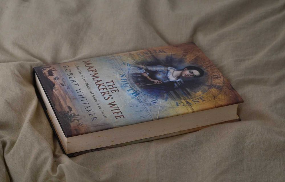 Livro "The Watchmaker's Wife", Robert Whitaker