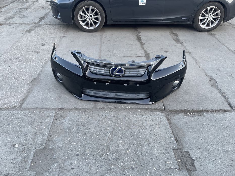 Zderzak przedni dla Lexus CT 200H