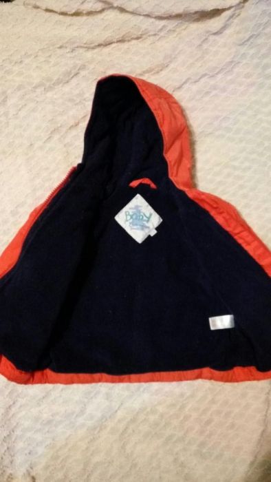 Фирменная курточка весна-осень 3-6 месяцев рост 70 см.