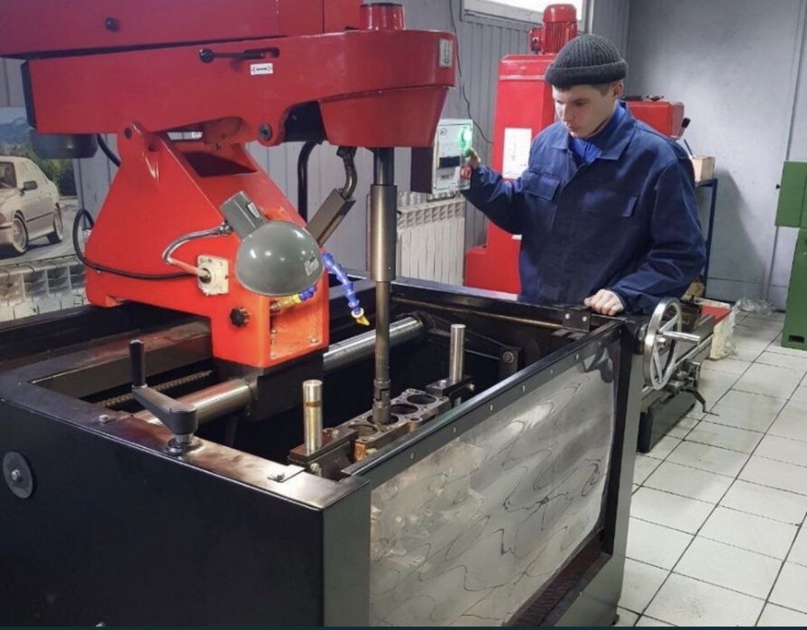 Головка блока ГБЦ ZAZ Сенс ланос таврия славута ваз 8 клапаная