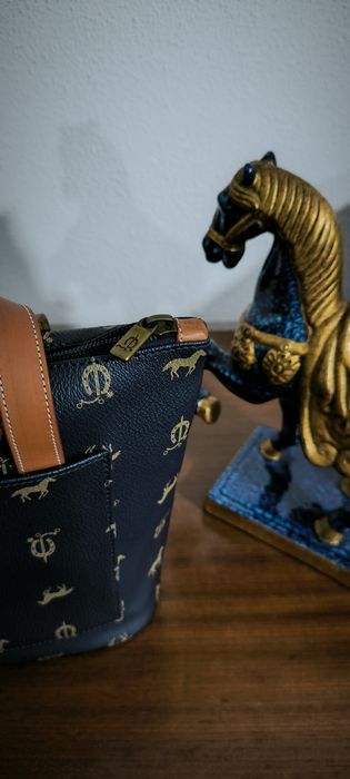 Mala El Caballo nova