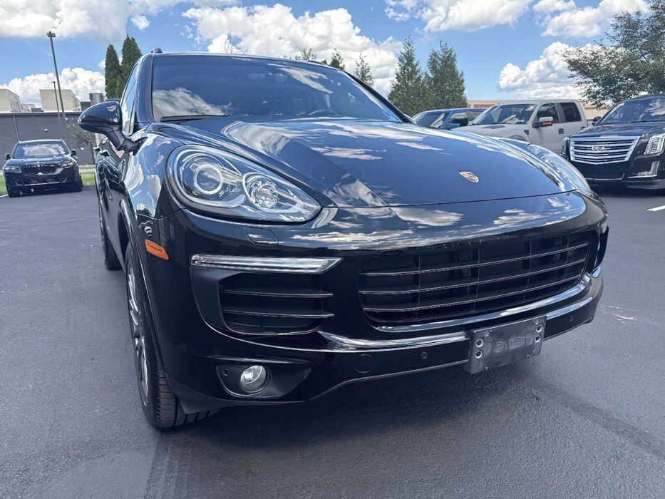 Porsche Cayenne      2017