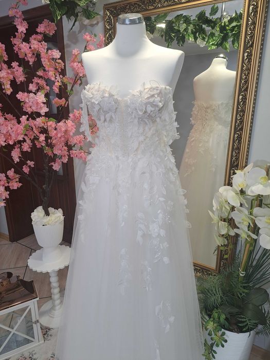 Piękna suknia ślubna polecam