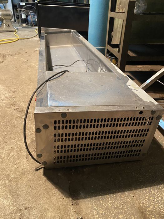 Продам холодильную саладету