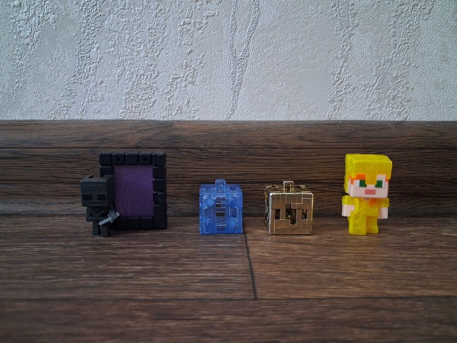 Обміняю фігурки Minecraft