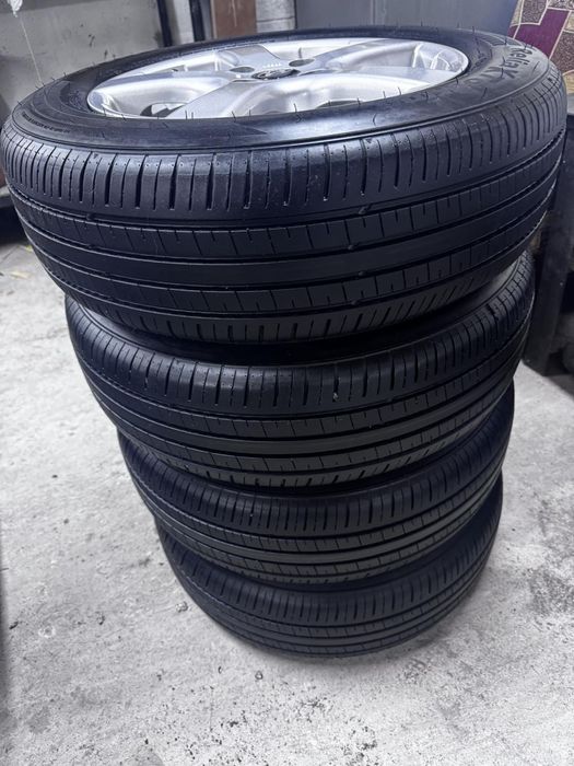 Шины с дисками хундай нові оригінальні