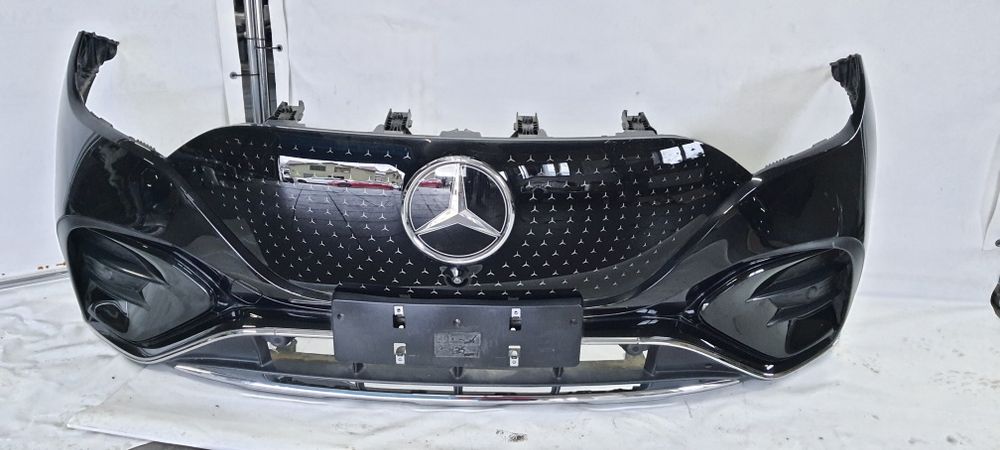 Передній бампер Mercedes EQE SUV 294 AMG