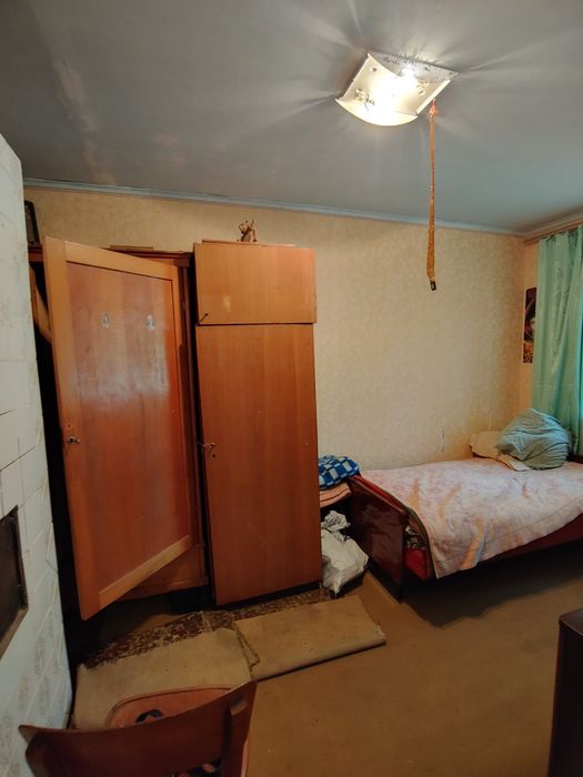 Компактний будинок біля озера