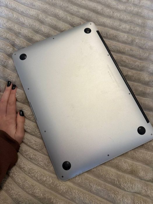 MacBook Air 13” (2017)