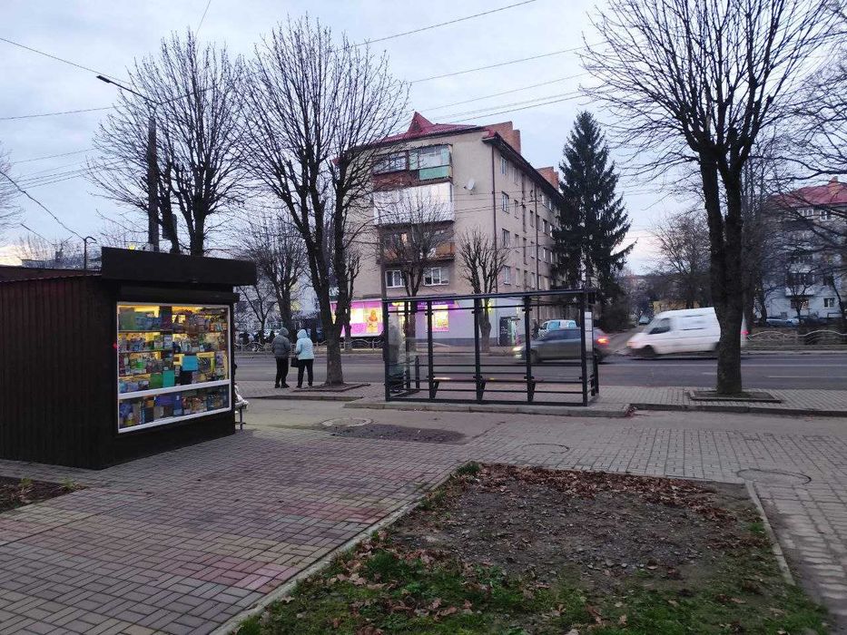 Оренда приміщення Перемоги, перша лінія