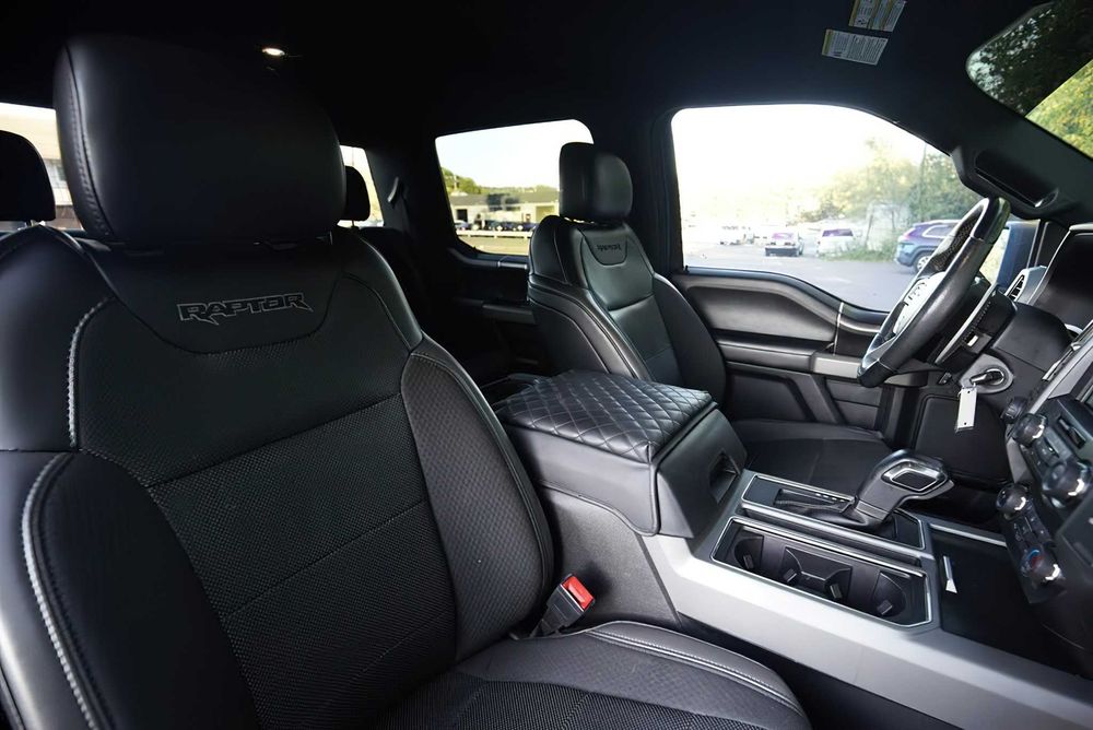 Ford F-150 Raptor SuperCrew      2019