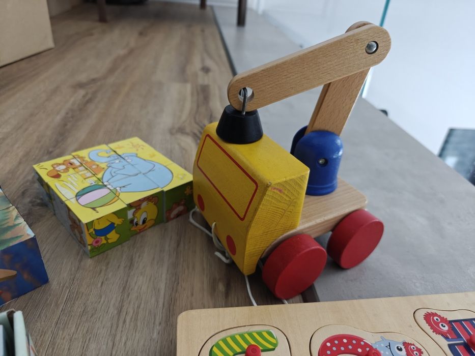 Drewniane zabawki edukacyjne