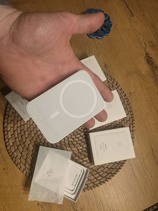 Nowy Powerbank aplle 5000