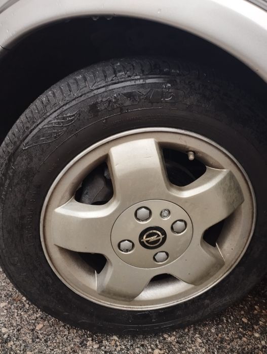 Opel Corsa 1.2 a gasolina