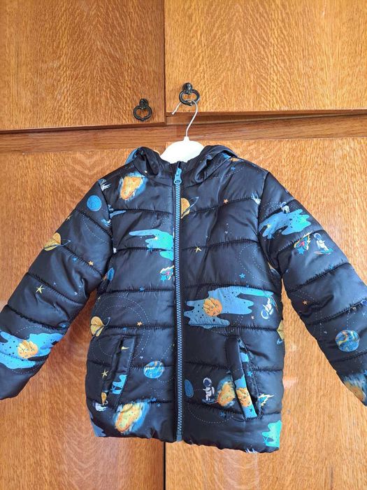 Продам дитячу демісезону куртку на хлопчика