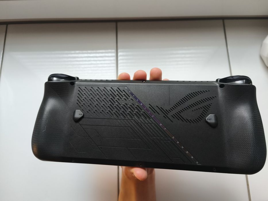 Asus ROG ally x.