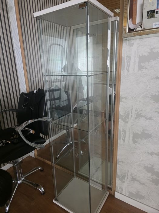 Vitrine vidro IKEA