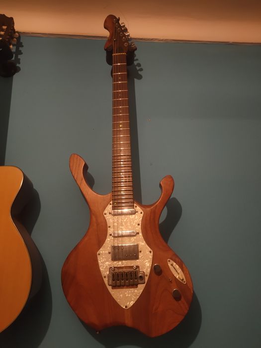Guitarra eléctrica edição única