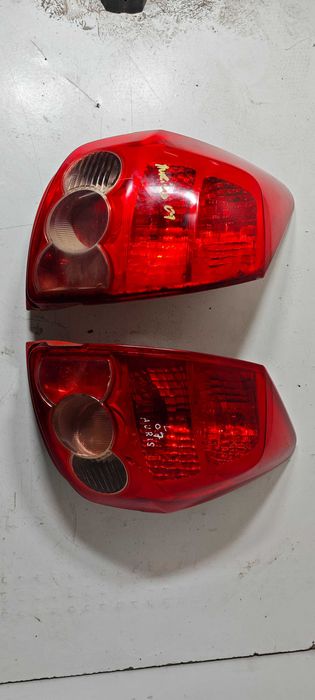 TOYOTA AURIS ROK 2007 Lewa i Prawa Lampa lewy i prawy tył